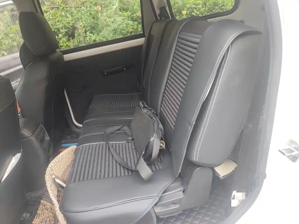 Wuling Hongguang — миниатюра 13