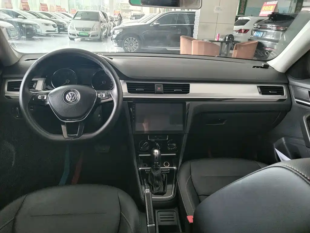 Volkswagen Bora — миниатюра 4