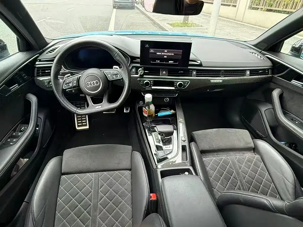 Audi RS 4 — миниатюра 6