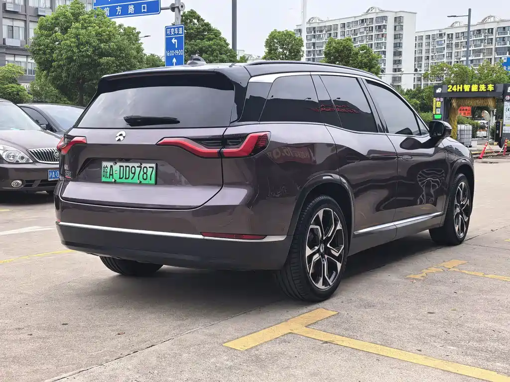 NIO ES8 — миниатюра 5