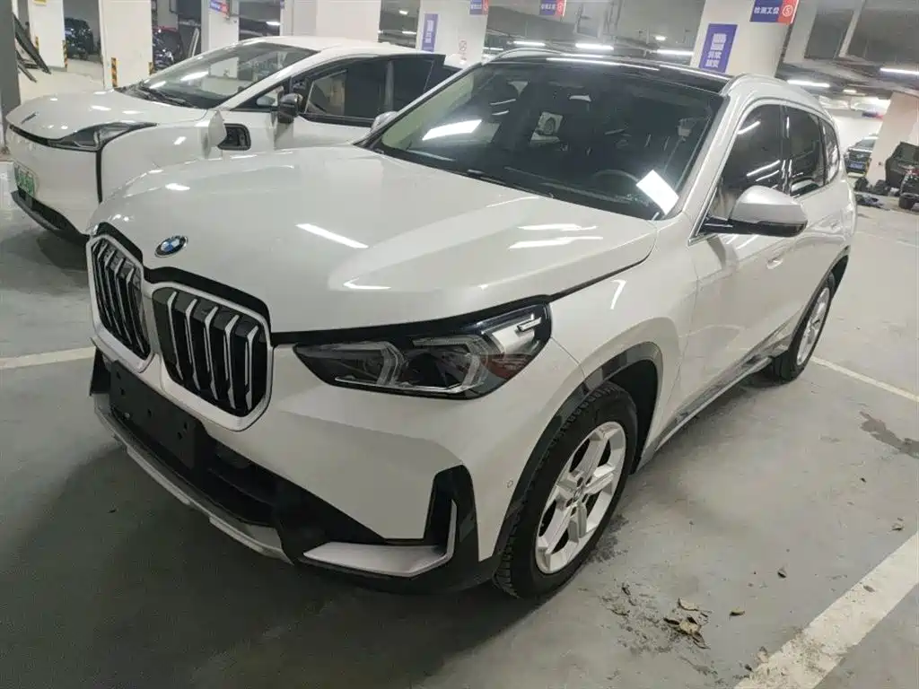 Купить BMW X1