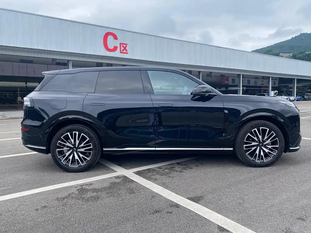 Changan Q07 2025 215 Flagship PLUS