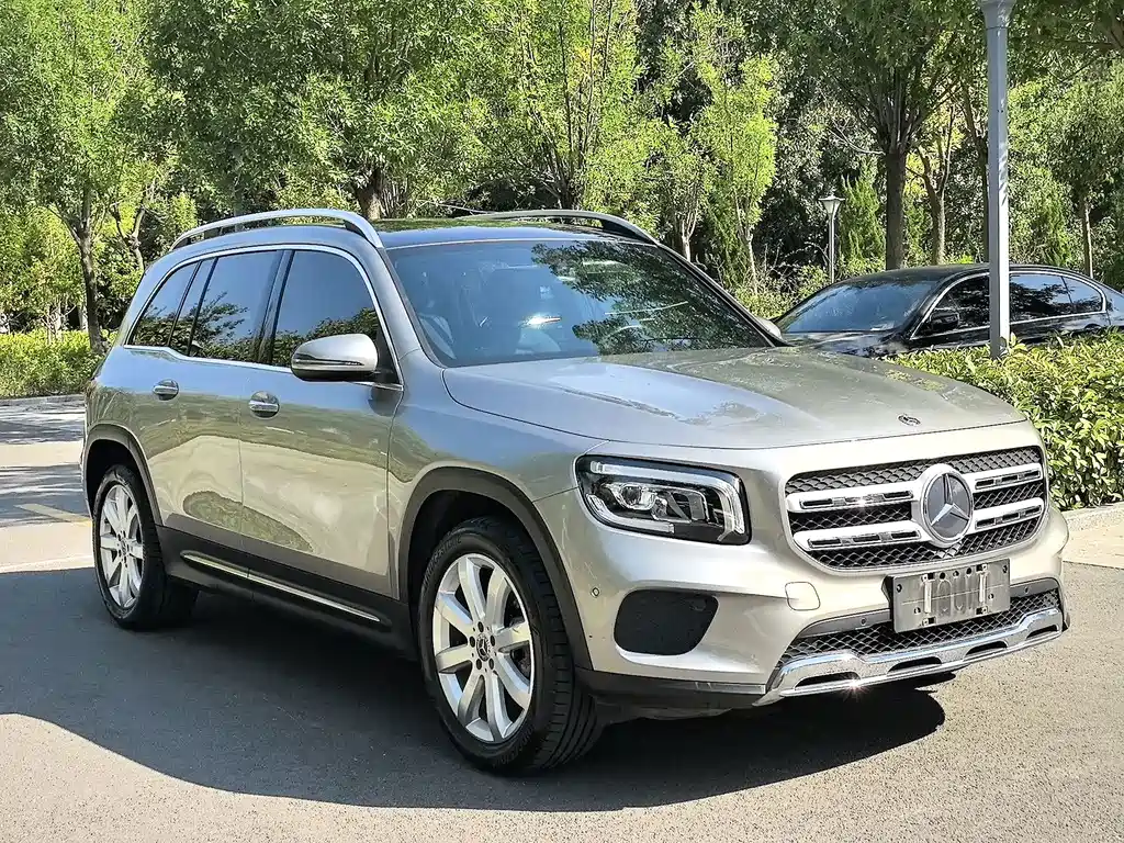 Mercedes-Benz GLB — миниатюра 2