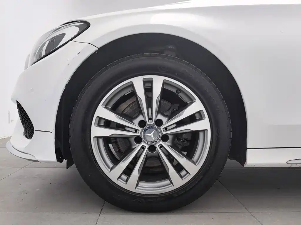 Mercedes-Benz C-Class — миниатюра 17