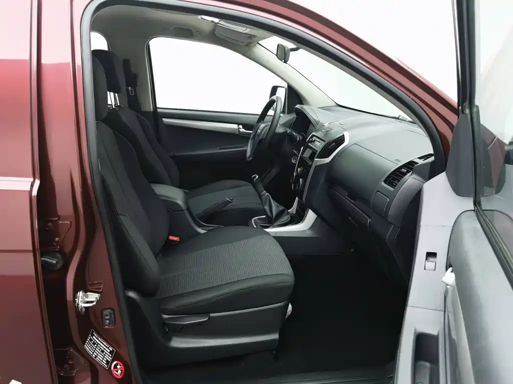 Isuzu D-MAX — миниатюра 23
