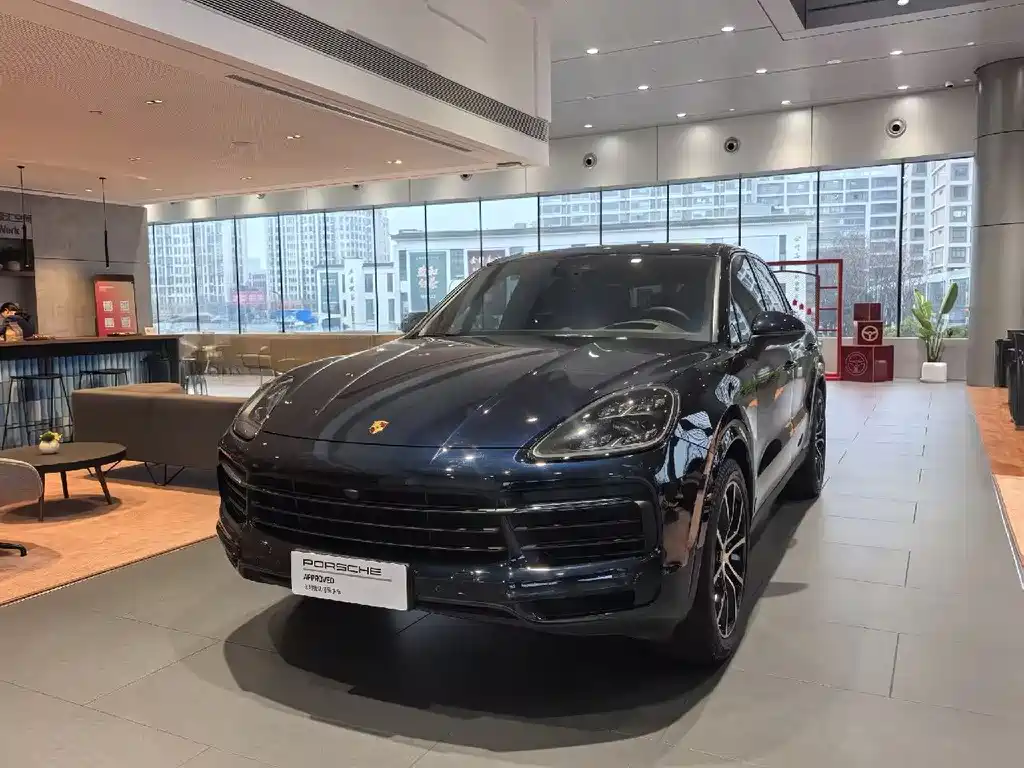 Porsche Cayenne 2022