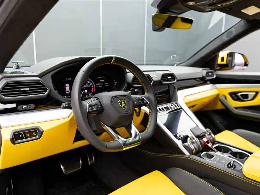 Lamborghini Urus 2018 4.0T V8