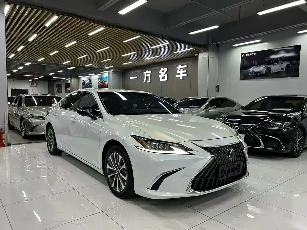 Lexus ES — миниатюра 3