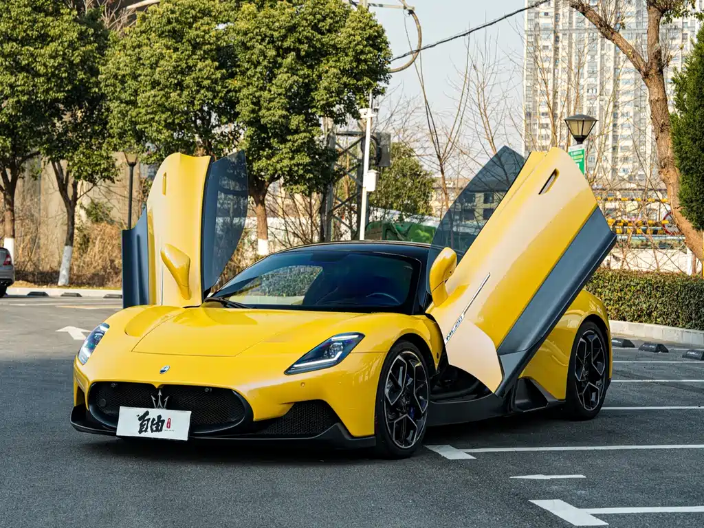 Maserati MC20 2020 3.0T Standard
