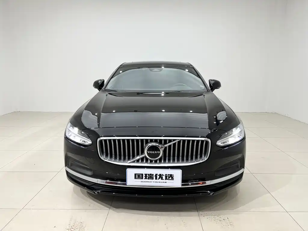 Volvo S90 2023 B5 Luxury