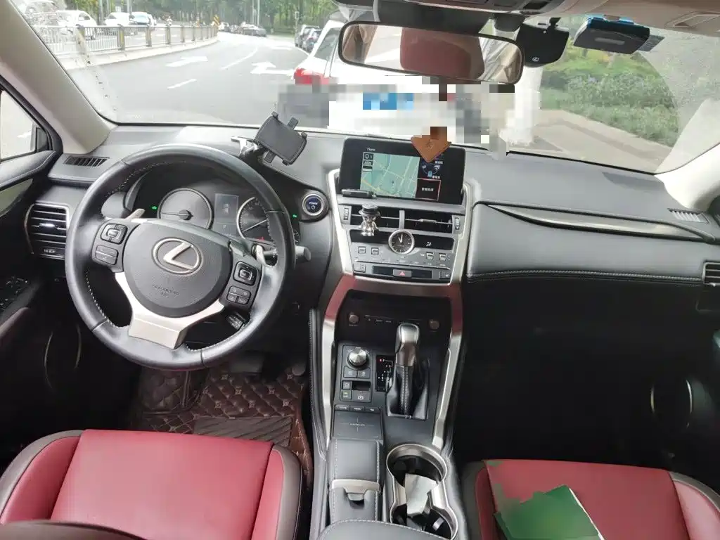 Lexus NX — миниатюра 5