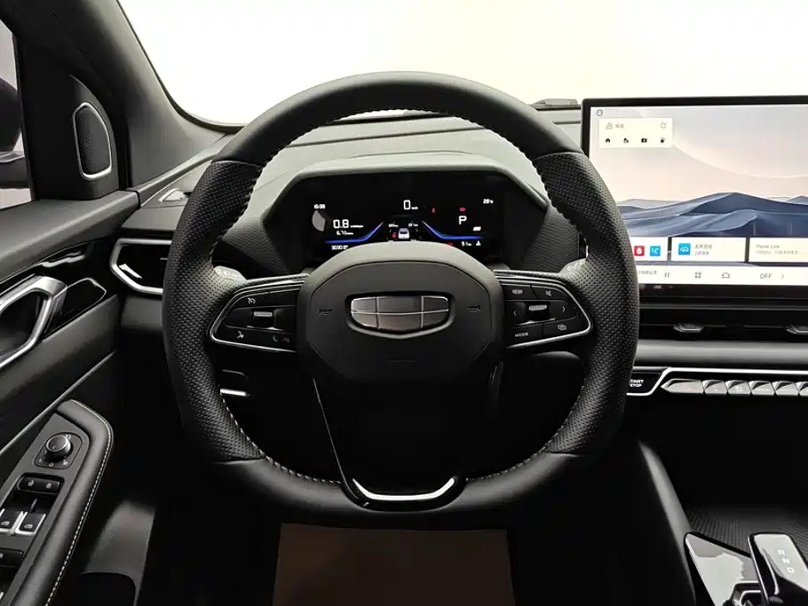 Geely Binyue — миниатюра 15