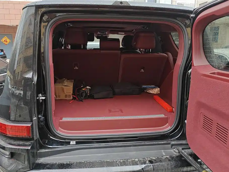 TANK TANK 700 NEW ENERGY