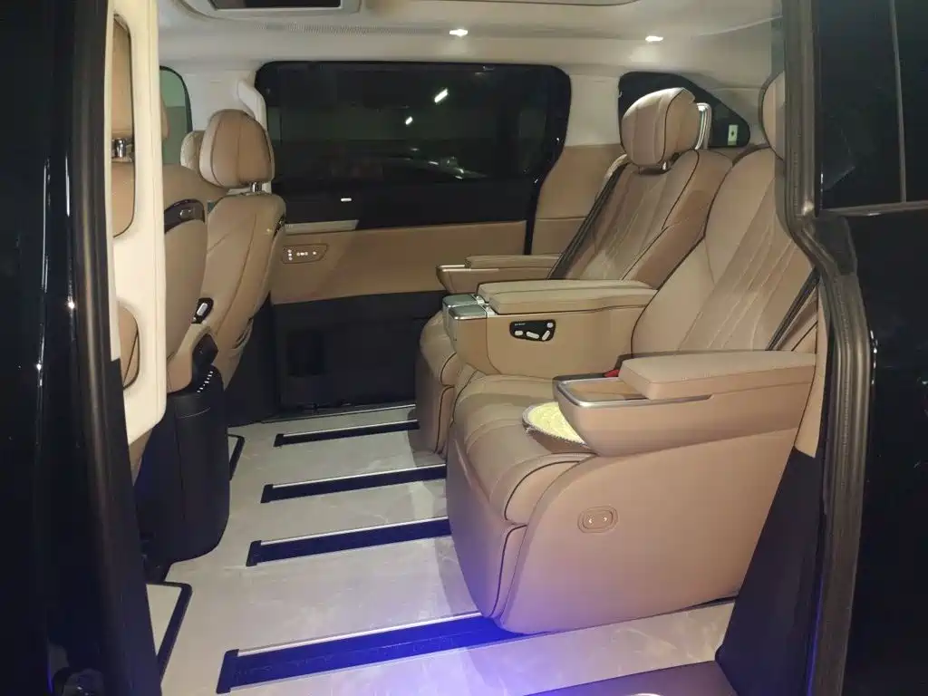 XPeng X9 — миниатюра 18