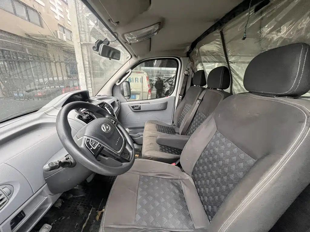 SAIC MAXUS XINTU V80