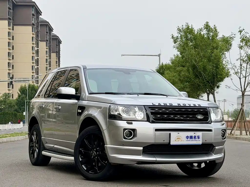Land Rover 2 015 2.0T Si4 HSE Luxury
