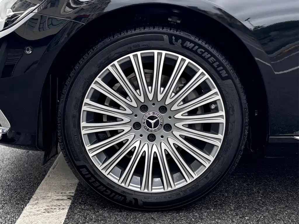 Mercedes-Benz E-Class E 2023 E 300 L Fashion