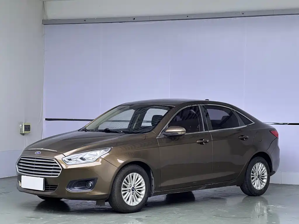 Ford Escort 2015 1.5L AT Comfort
