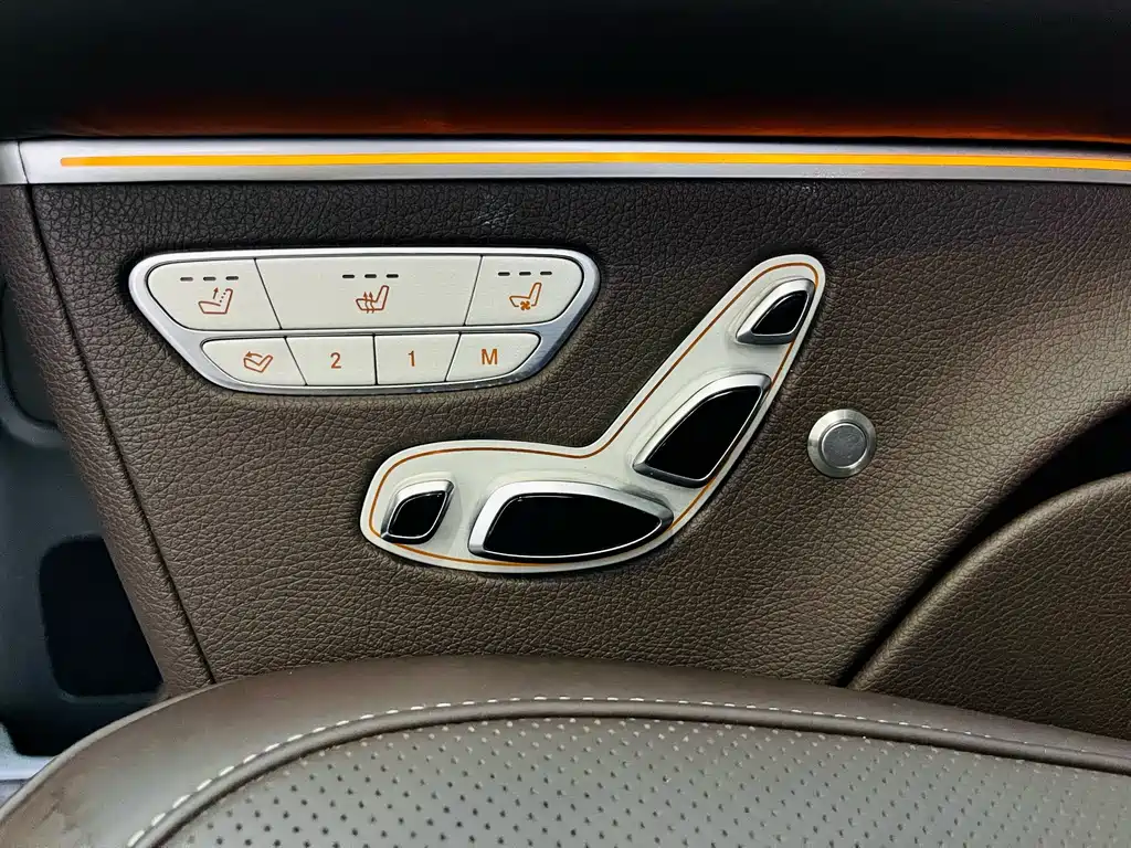 Mercedes-Benz V-Class — миниатюра 15