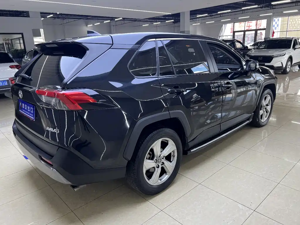 TOYOTA RAV4 RONGFANG