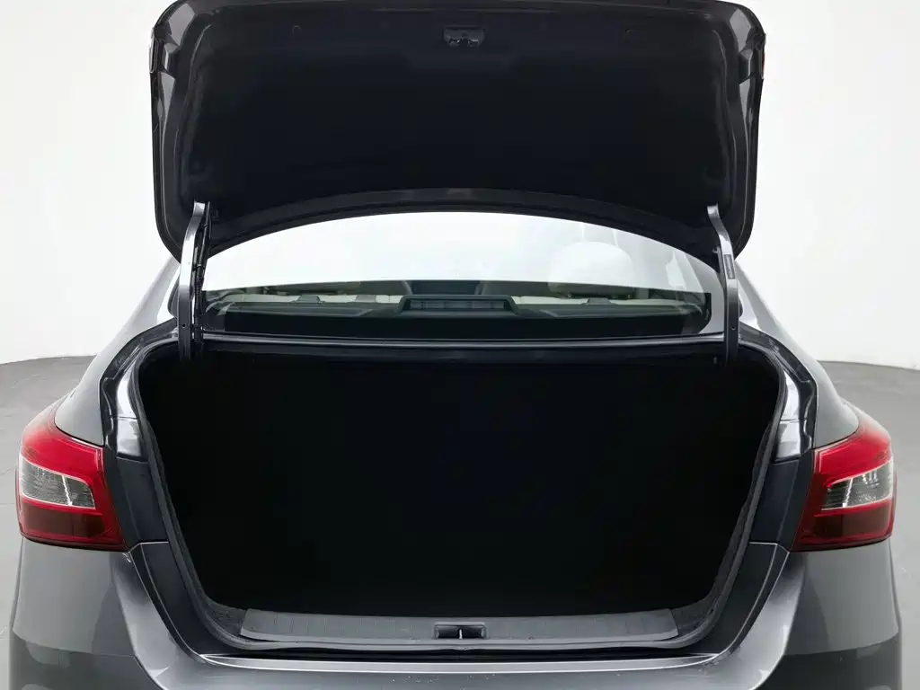 Nissan Sylphy — миниатюра 16