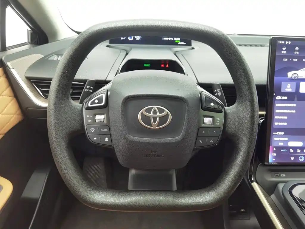 Toyota bZ3 — миниатюра 11