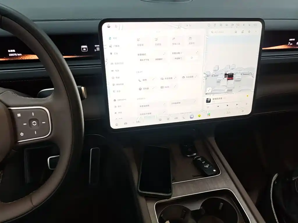 NIO ES8 — миниатюра 13