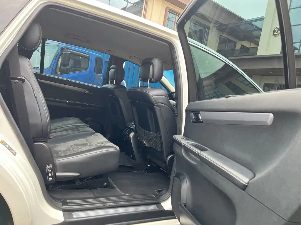 Mercedes-Benz R-Class — миниатюра 16
