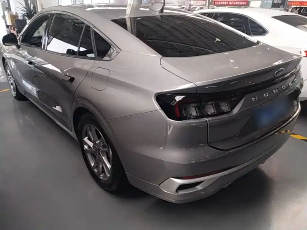 Ford Mondeo — миниатюра 5