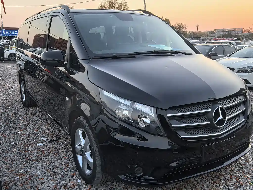 MERCEDES-BENZ VITO