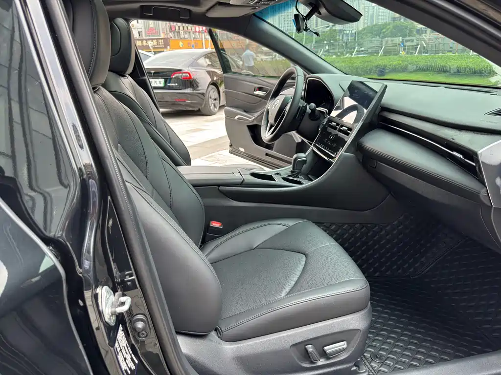 Toyota Avalon — миниатюра 12