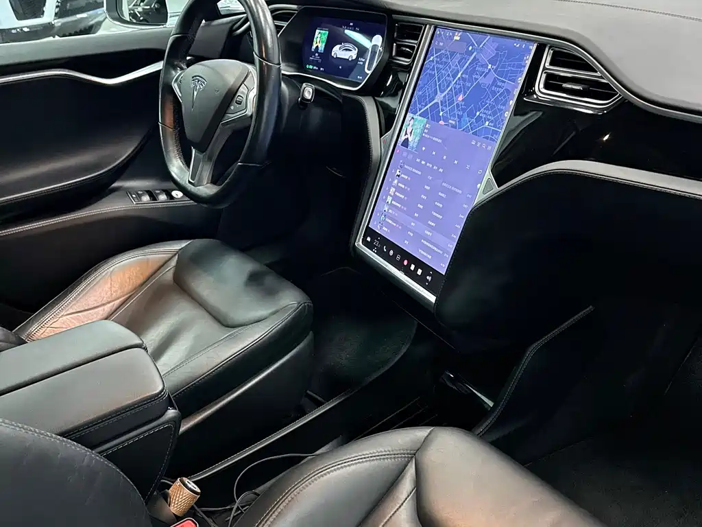 TESLA MODEL S
