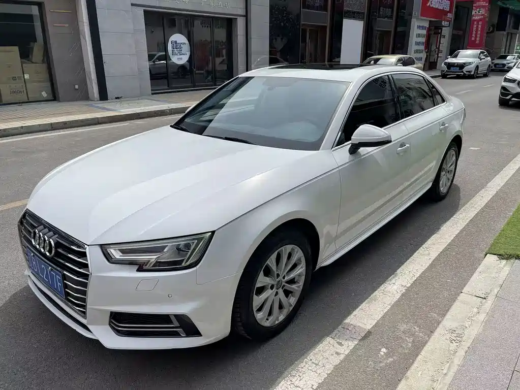 Audi A4L 2019