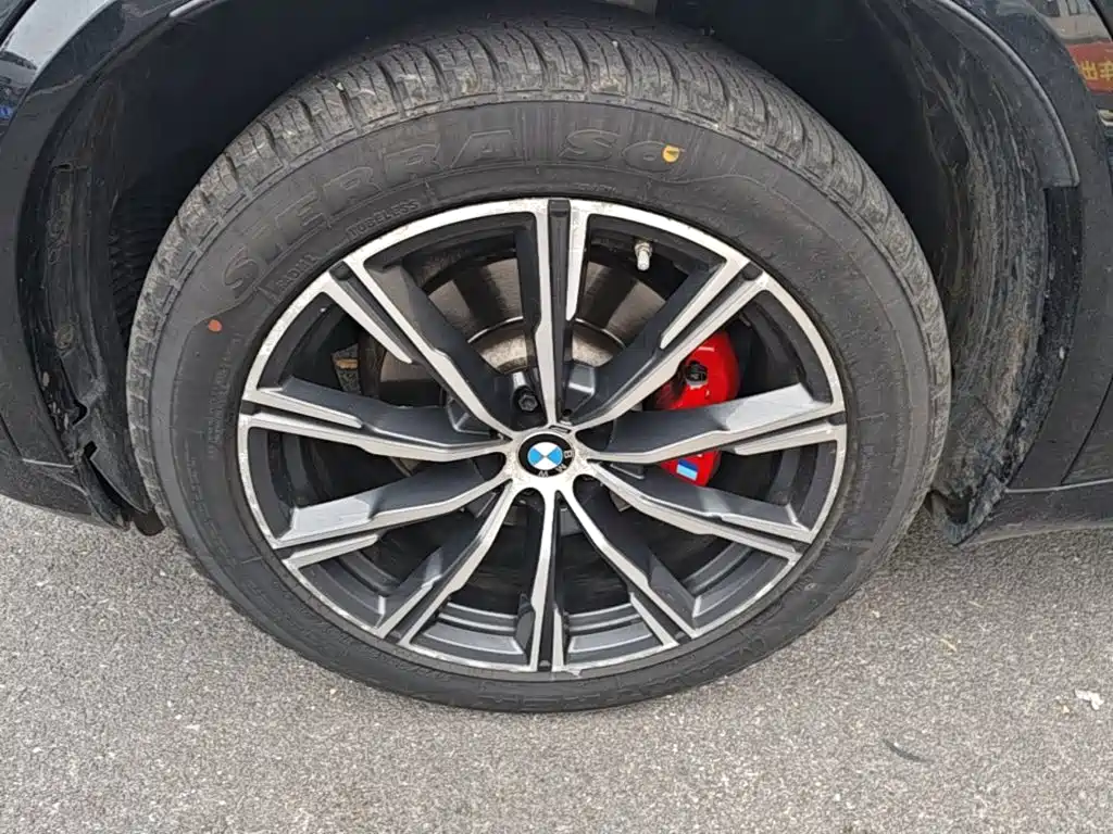BMW X5 (Import) — миниатюра 23