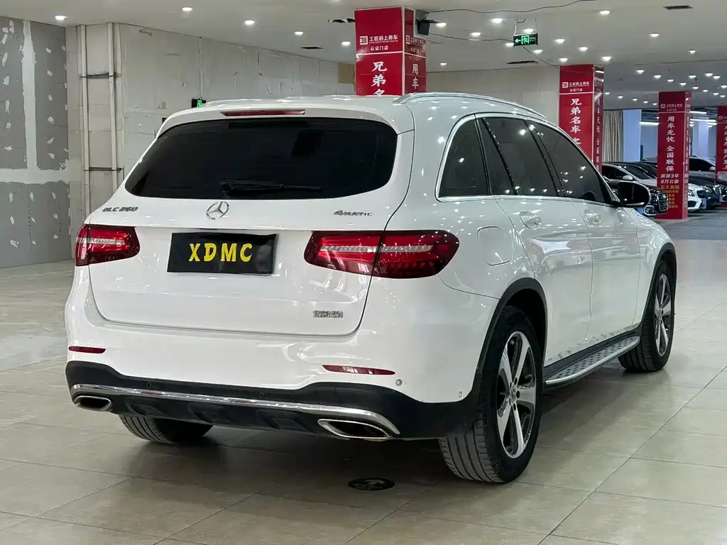 Mercedes-Benz GLC 2017 GLC 260 4MATIC Luxury