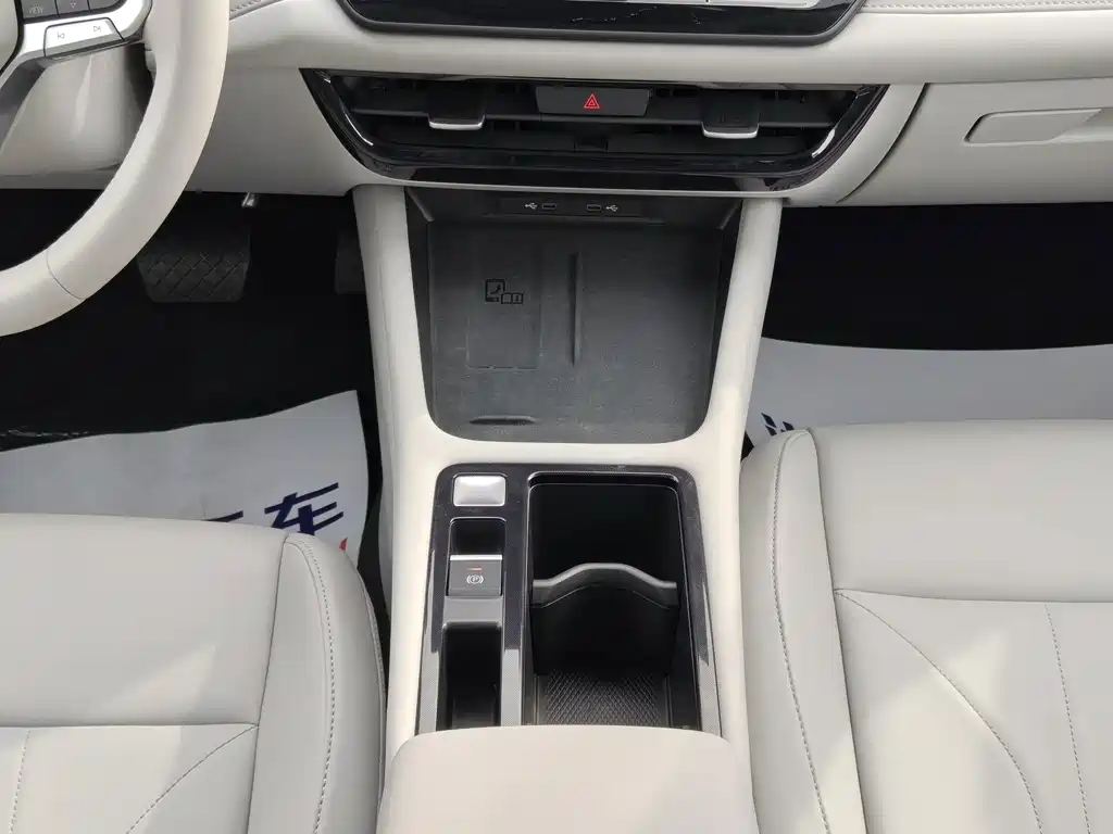 Volkswagen Lavida — миниатюра 10