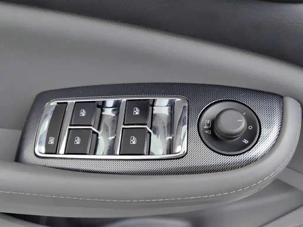 Chevrolet Malibu — миниатюра 9