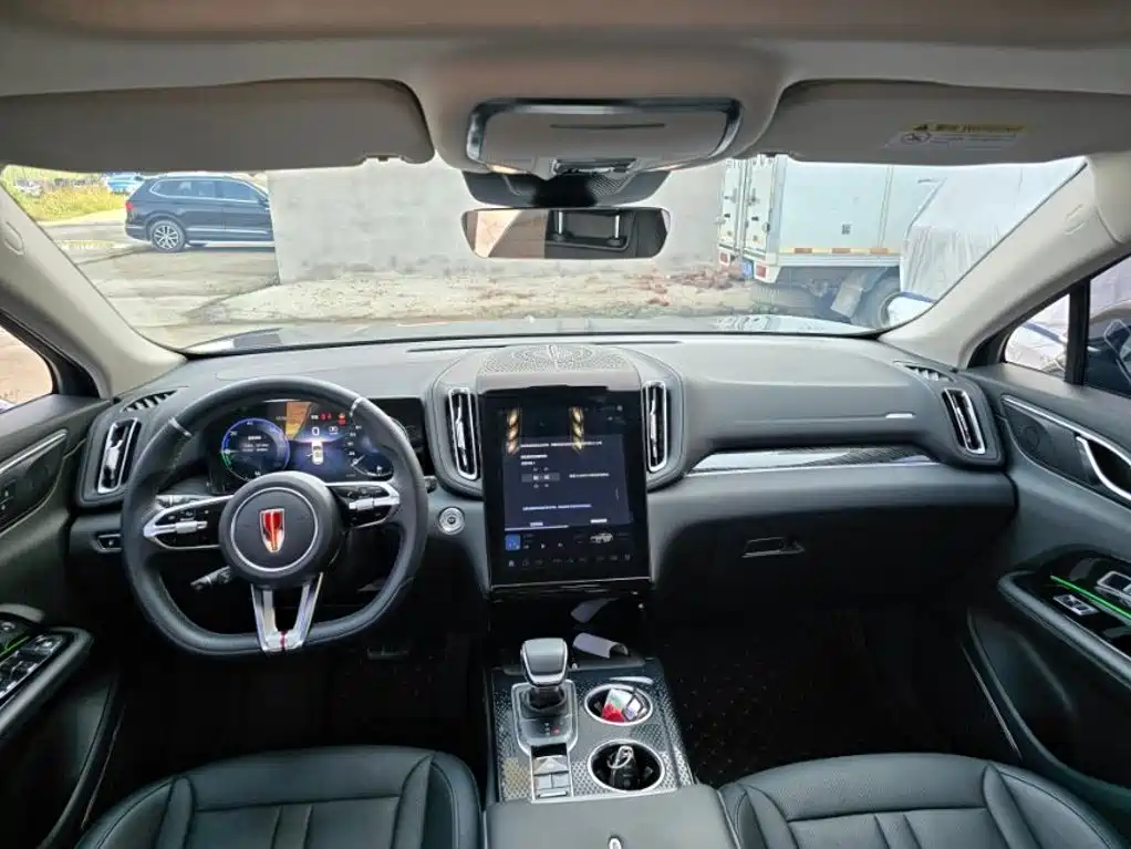 Hongqi Hongqi HS3 PHEV — миниатюра 7