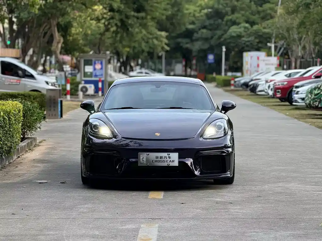 PORSCHE 718