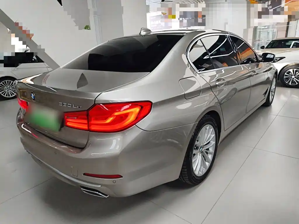 BMW 5 Series 5 2020 530Le Luxury