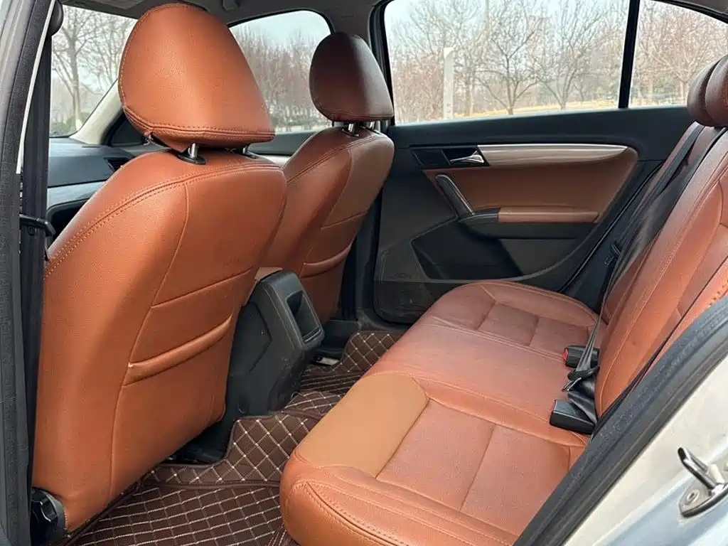 Volkswagen Lavida — миниатюра 7