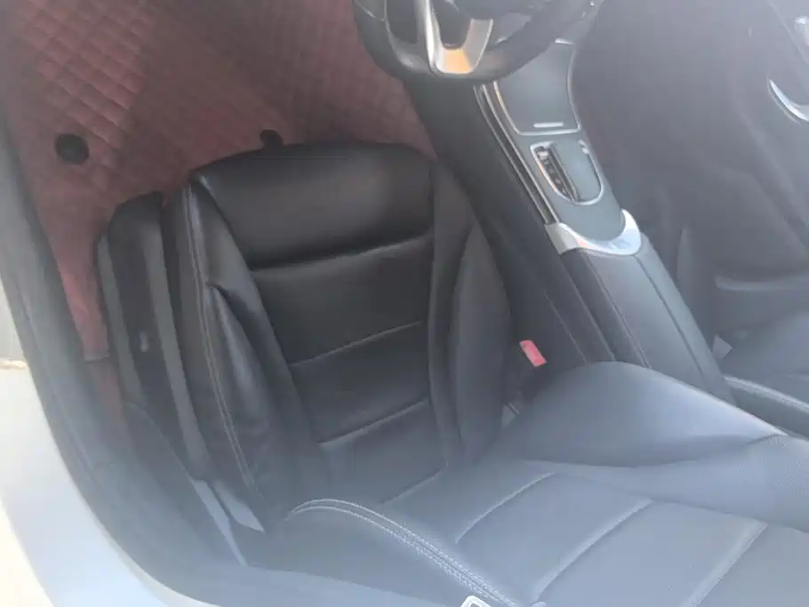 Mercedes-Benz C-Class — миниатюра 9