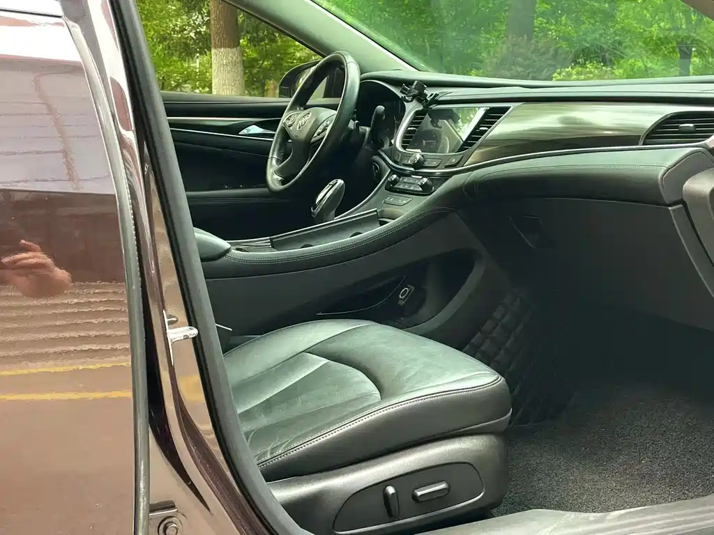 Buick LaCrosse 2016 28T Elite