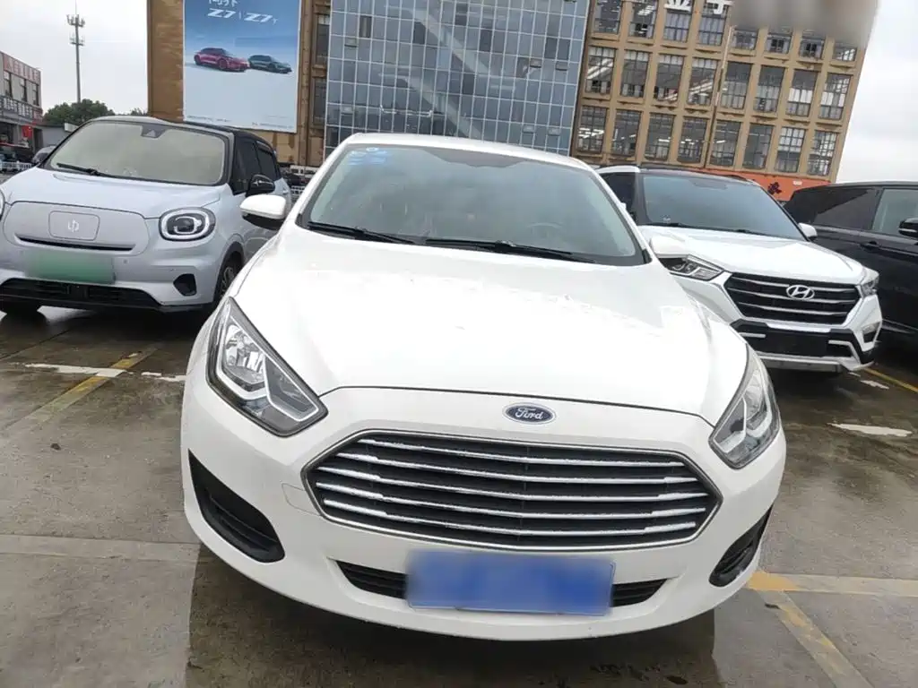 Ford Escort — миниатюра 3