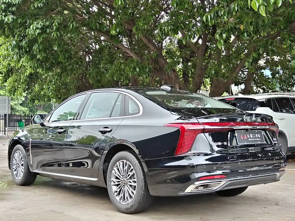 Hongqi H5 2025 2.0T AT