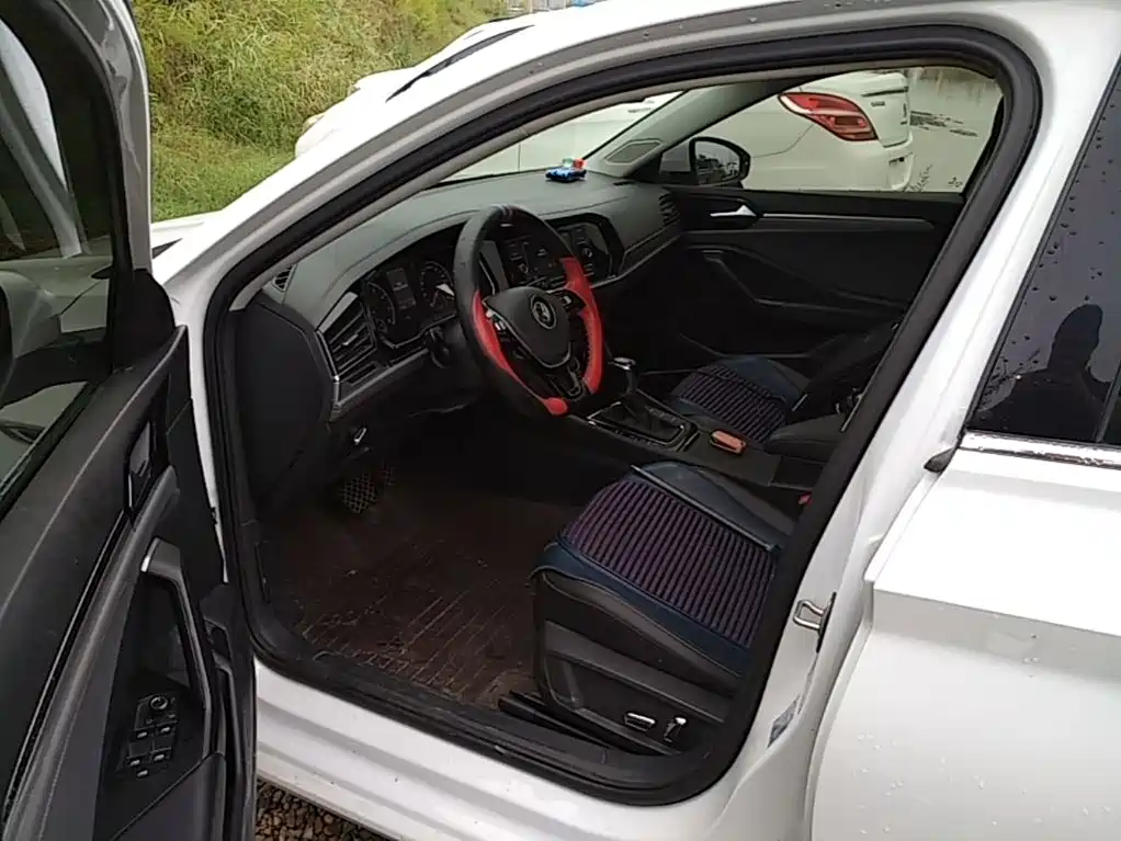 Volkswagen Sagitar — миниатюра 16