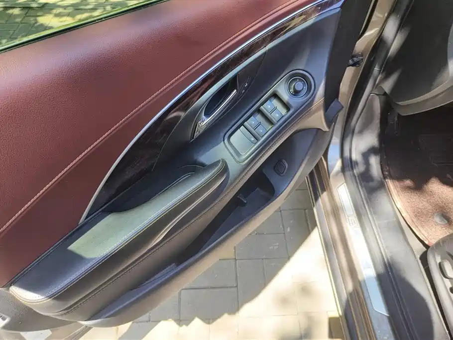 Buick LaCrosse 2013 2.4L SIDI Elite Comfort