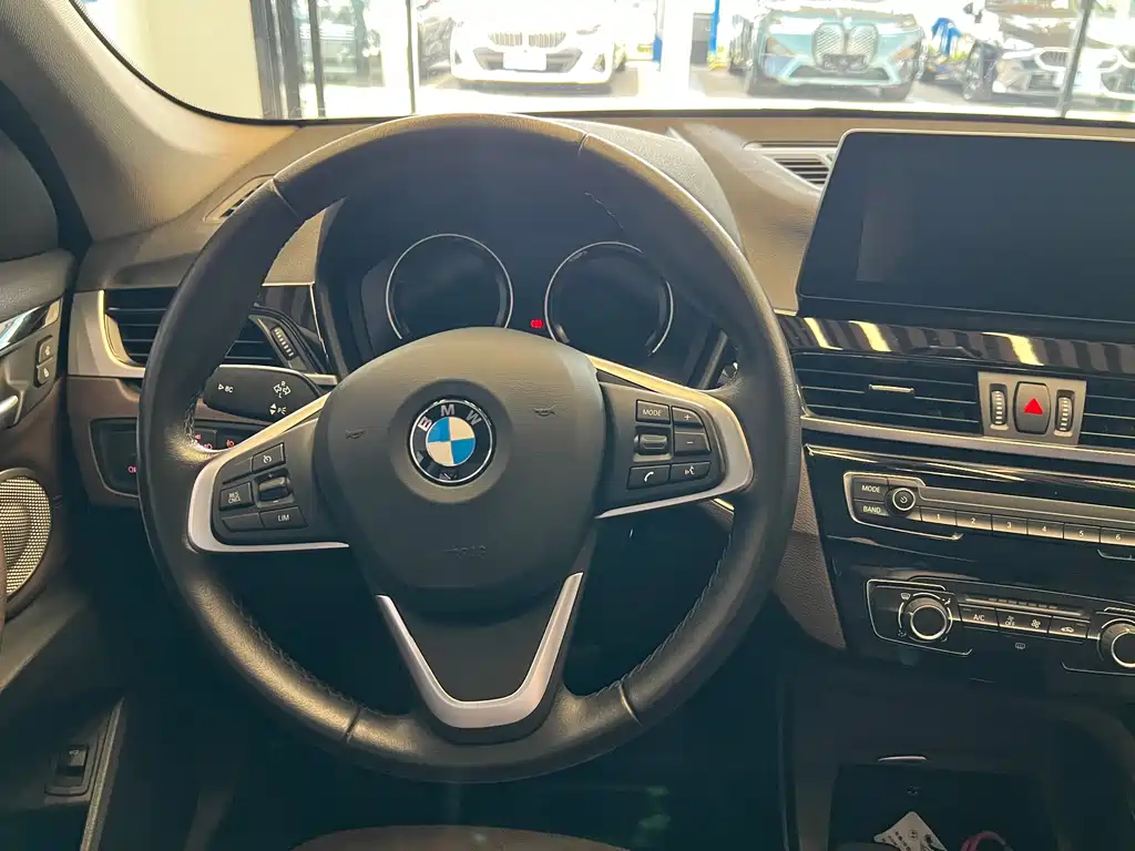 BMW X1 — миниатюра 11