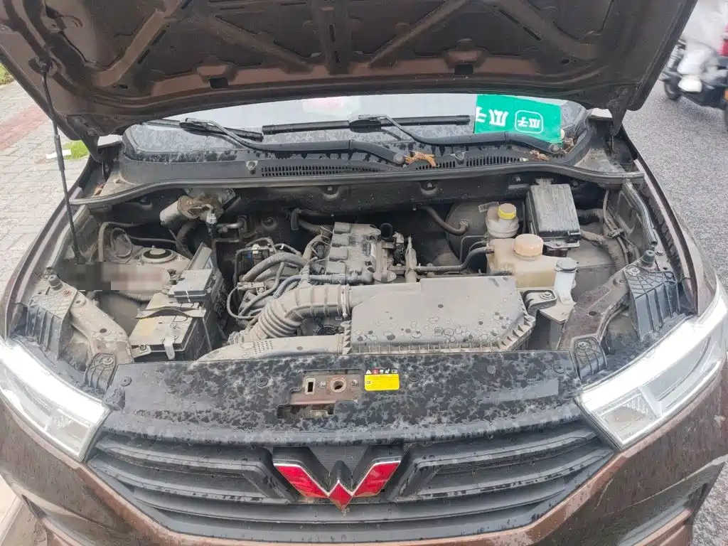 Wuling Hongguang — миниатюра 16