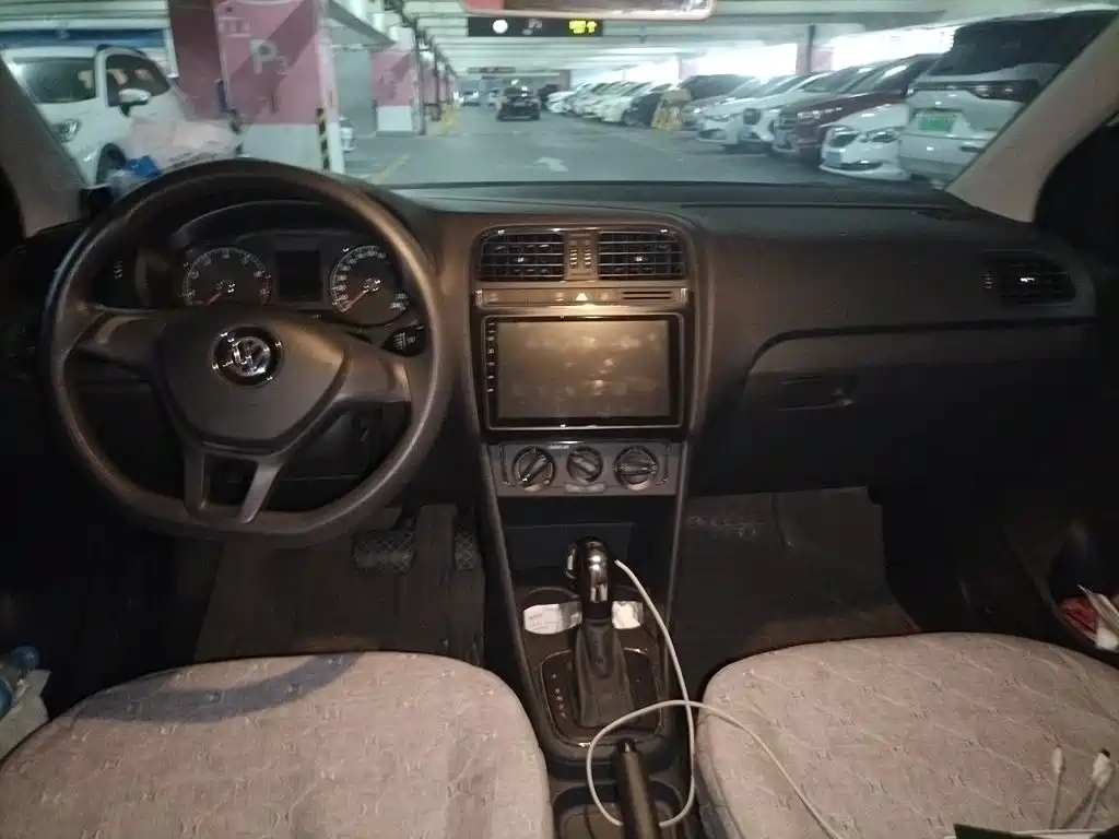 Volkswagen Polo — миниатюра 5